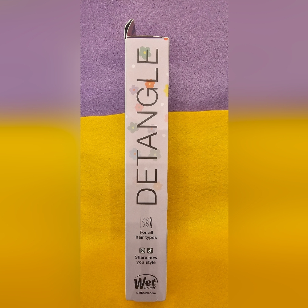 🆕️💜 Daisy Duck Wet Brush NWT ✨️ - Picture 3 of 4